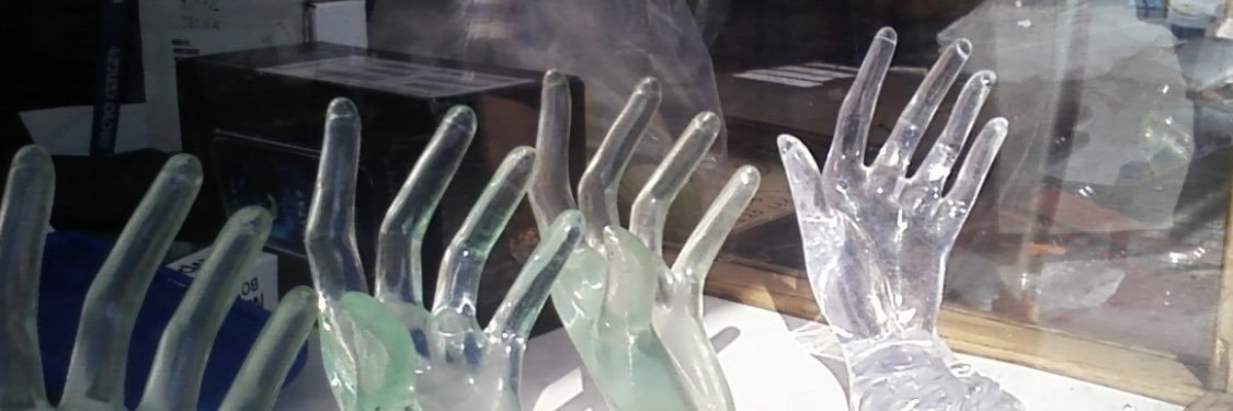 Cyrus بزرگ banner