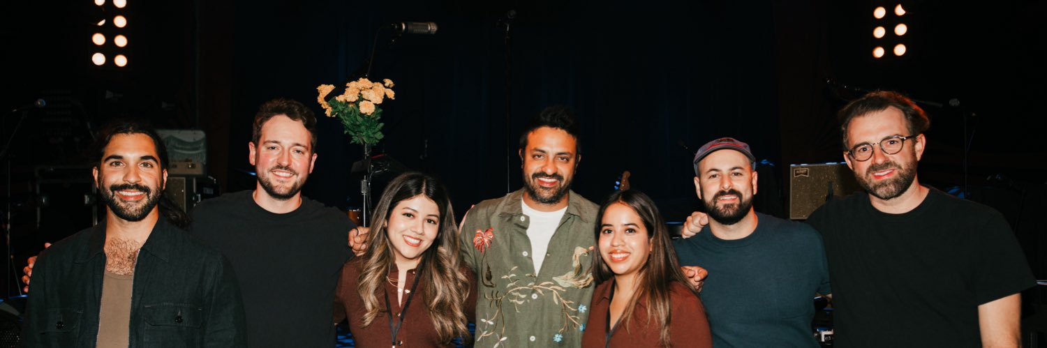 karinastweets's profile banner image