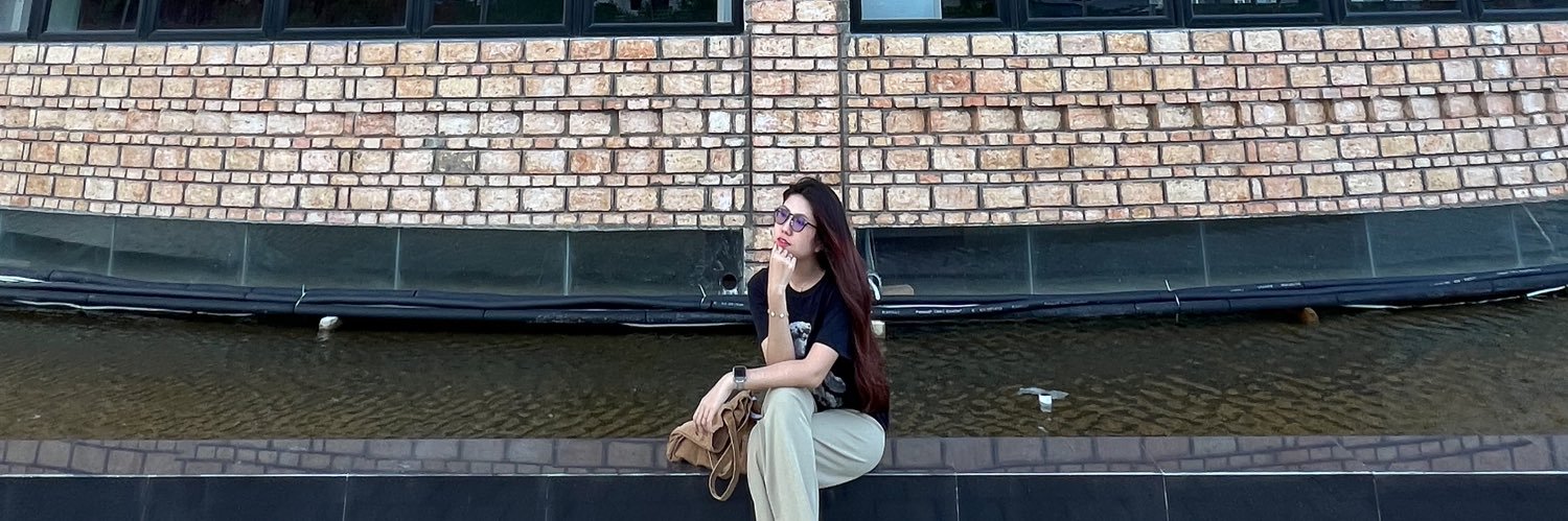 dprayr's profile banner image