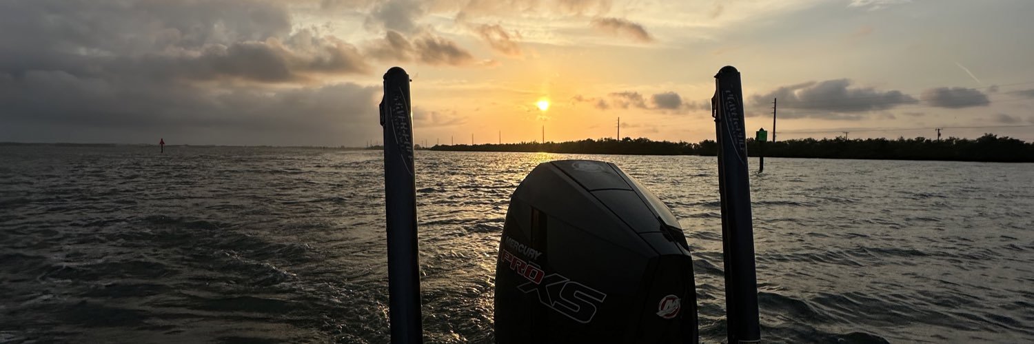 ItzzRojo's profile banner image