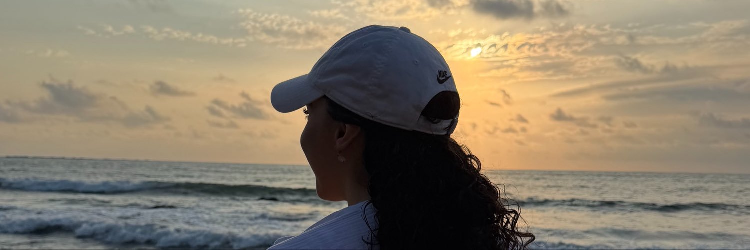 valeriamldn's profile banner image