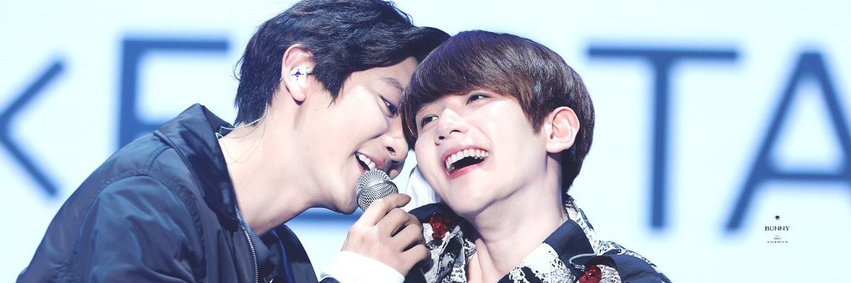 Y banner