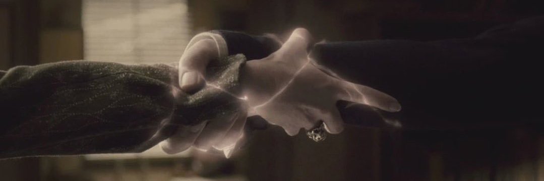 kevouxa's profile banner image