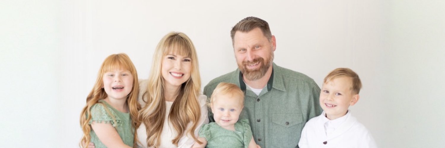 AllisonJanel's profile banner image