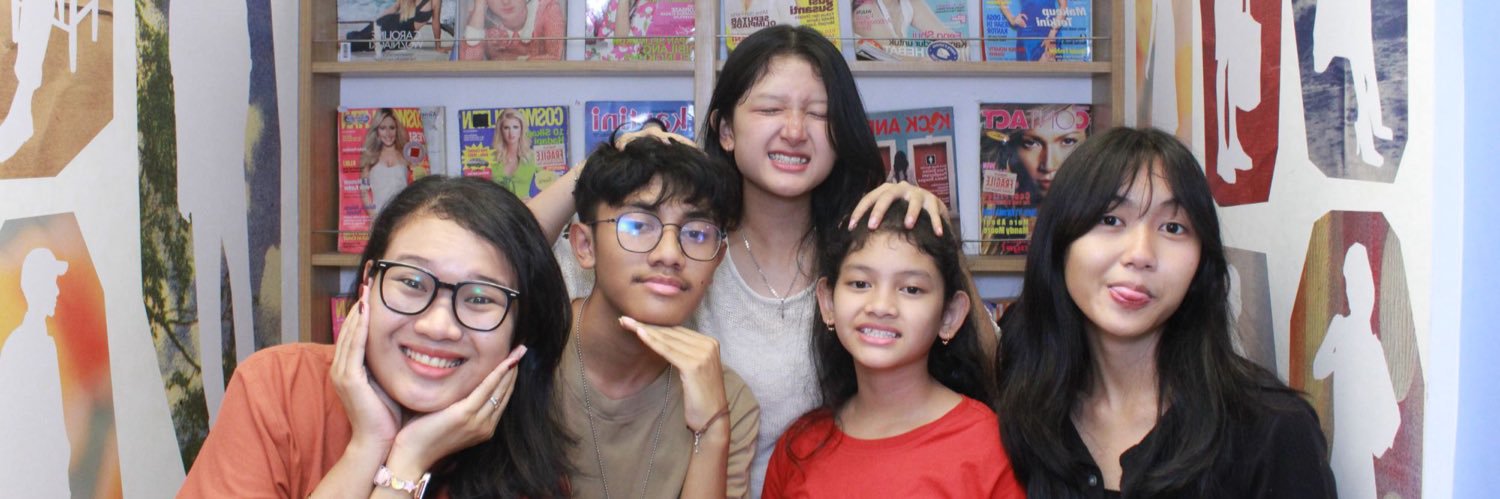 nitha_rosa's profile banner image