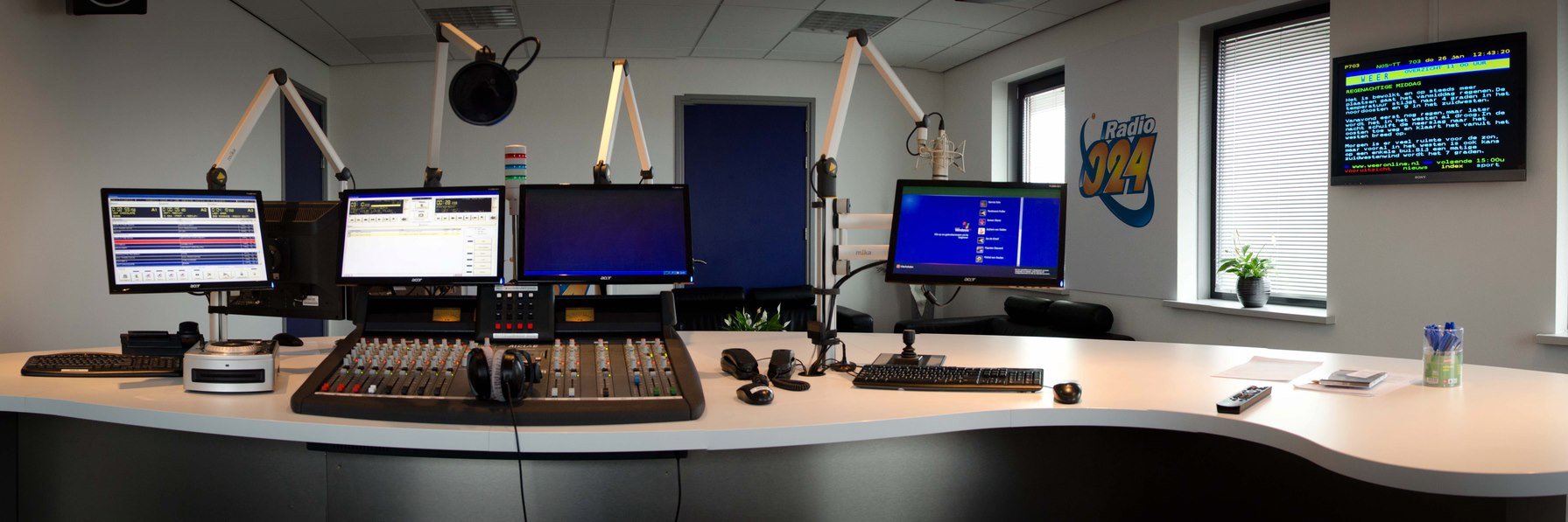 radio024's profile banner image