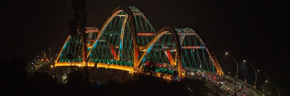 LalaP13eachy's profile banner image