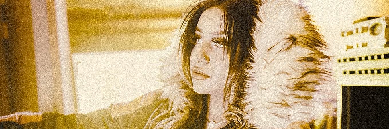 𝑫𝒆𝒔𝒊 𝑸𝒖𝒆𝒆𝒏 ☬ banner