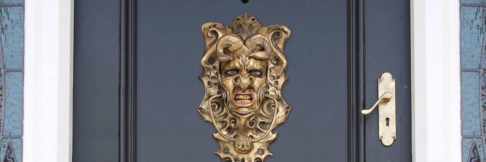 Door Knocker banner