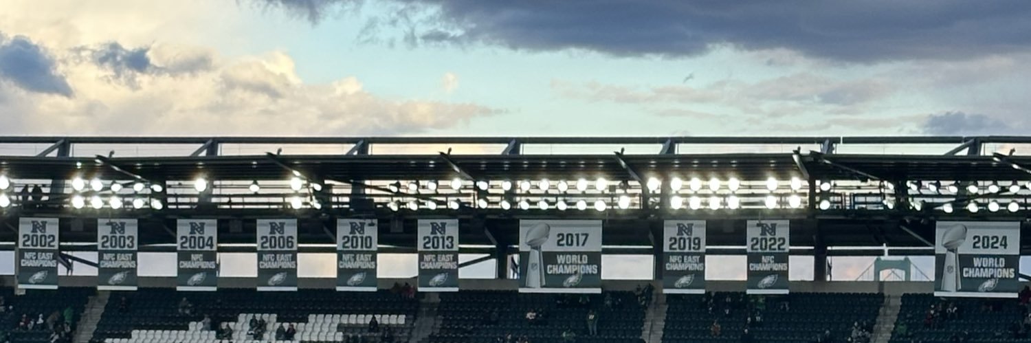 ChrisLopez_27's profile banner image