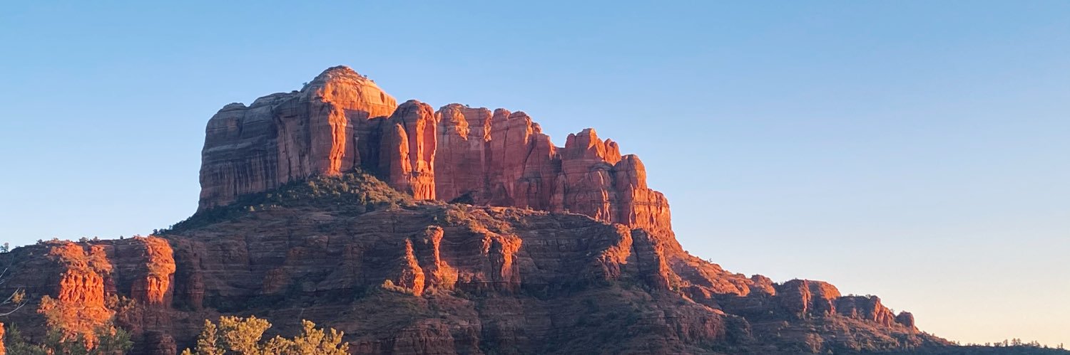 calli_wiseman's profile banner image