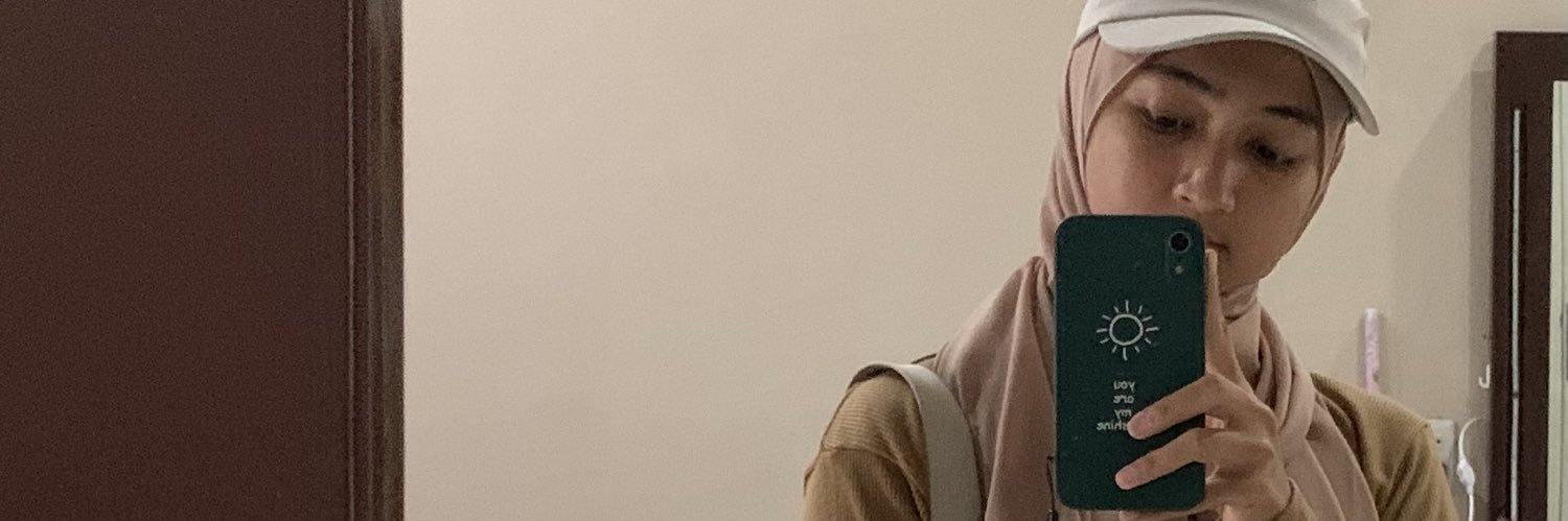 debbymanaf's profile banner image