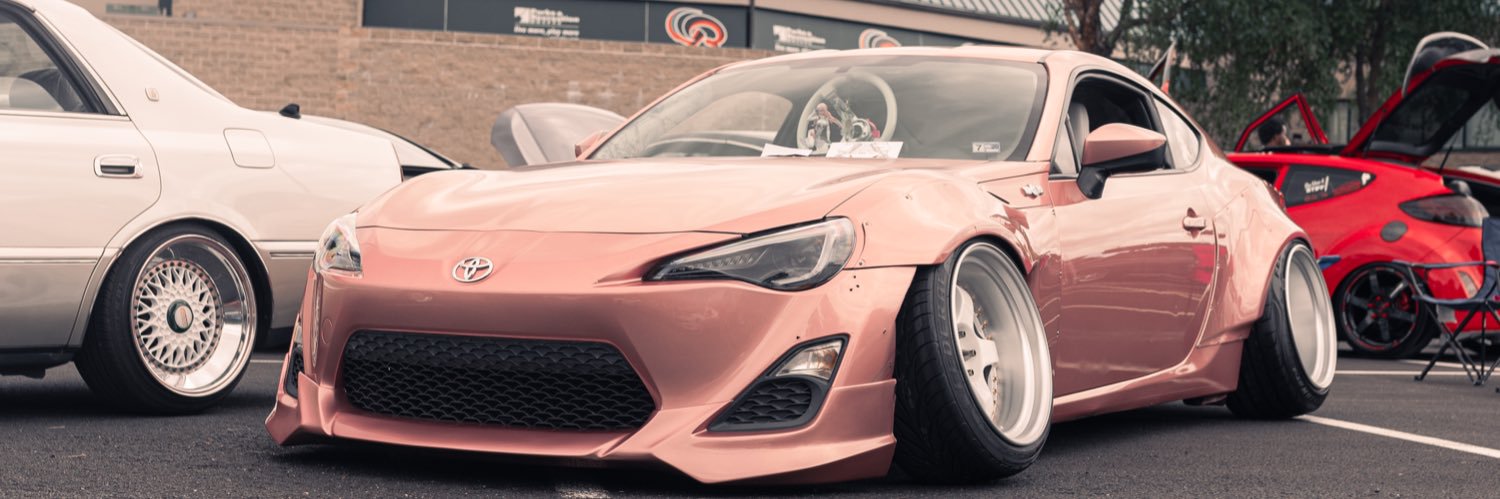 uh__rose's profile banner image