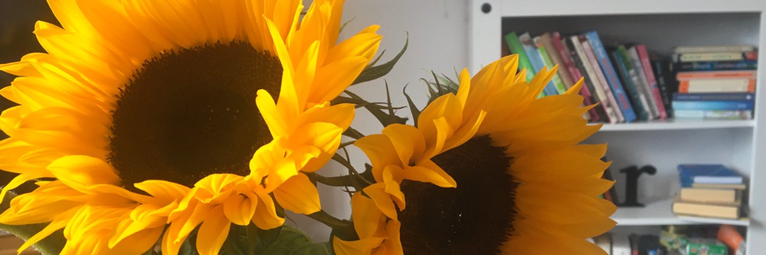 Rosiebee_'s profile banner image
