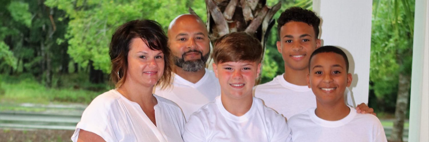 FieldsTj's profile banner image