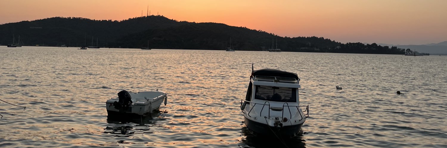 Büşra Güvenen banner