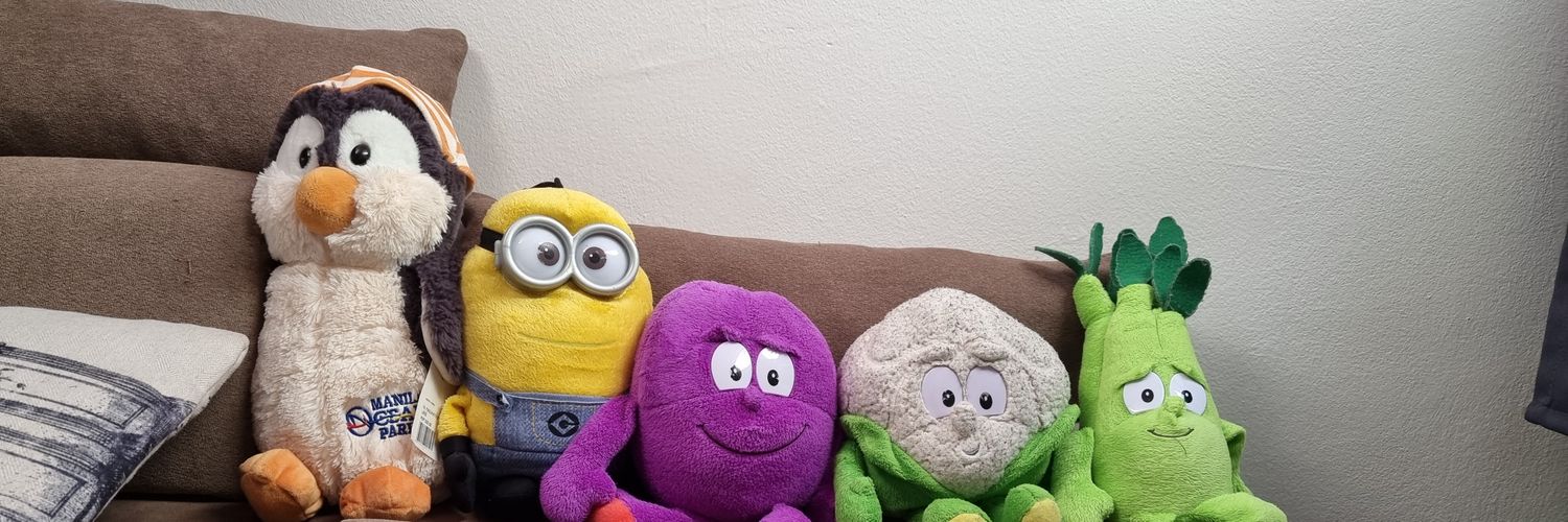 iveeebee's profile banner image