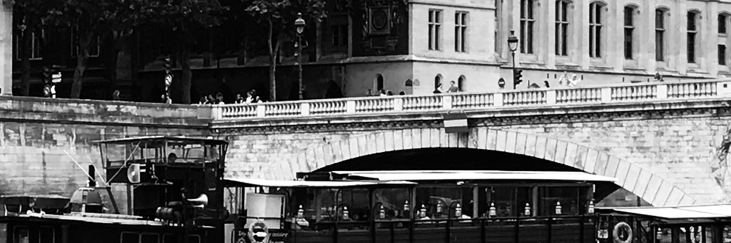 Clairedelaplaya's profile banner image