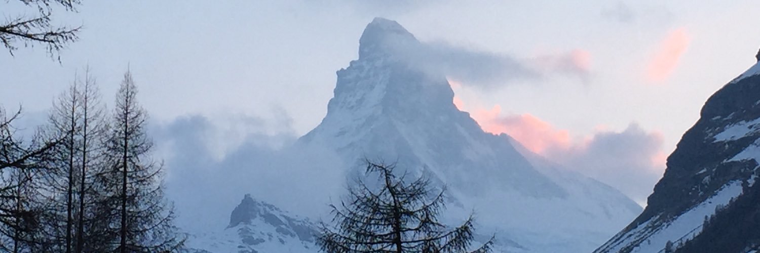 pvonni's profile banner image