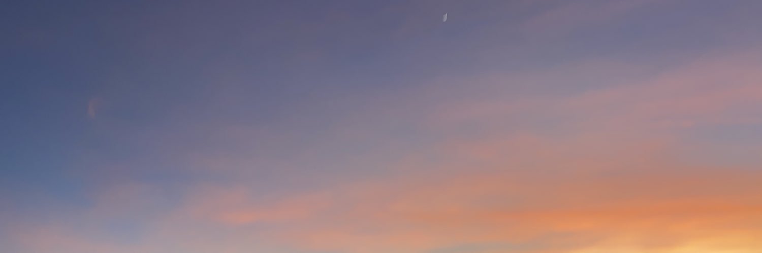 nothankubye's profile banner image