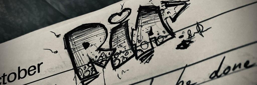 ria_glows's profile banner image
