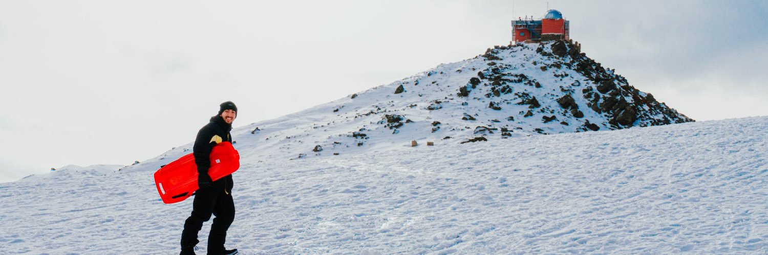 ismomo101's profile banner image