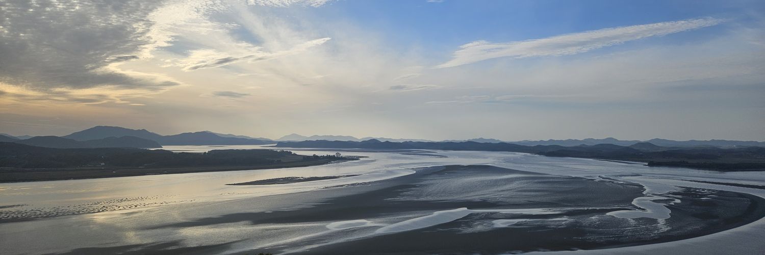 Ehfns's profile banner image