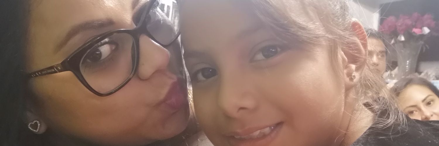 Angelika_Leon's profile banner image