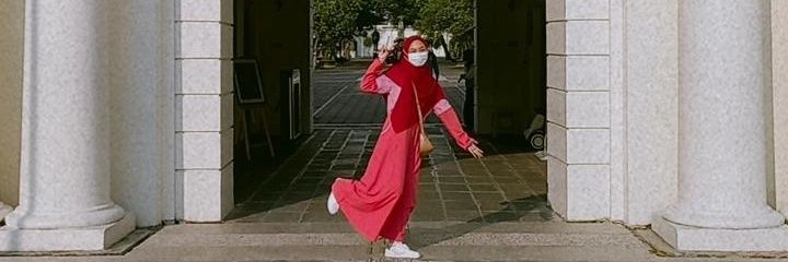 nana banner