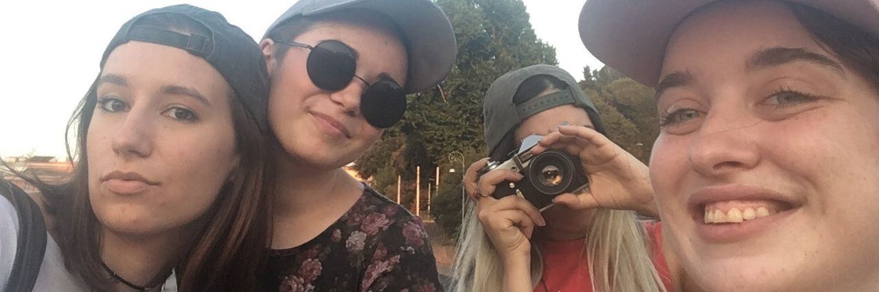sunflowerdaye's profile banner image