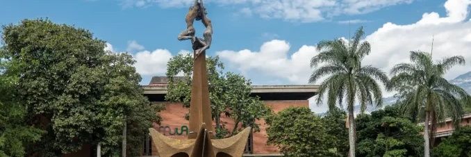 David Álvarez banner