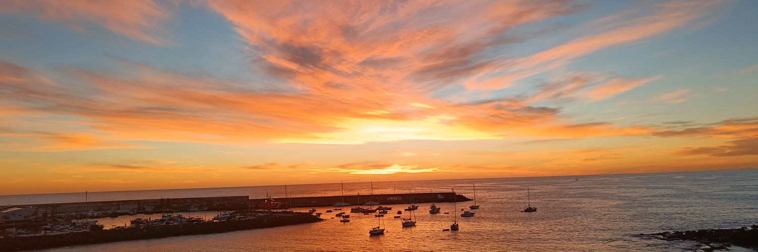 Mocho 🇮🇨🏖️🌅 banner