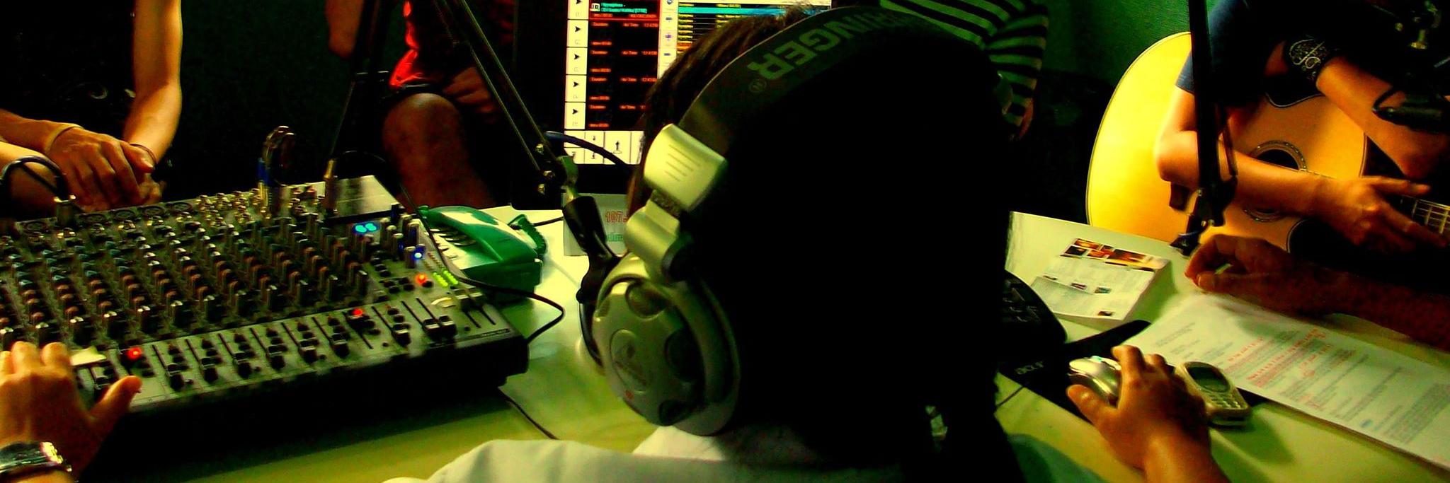 Oryza 107.5 FM banner