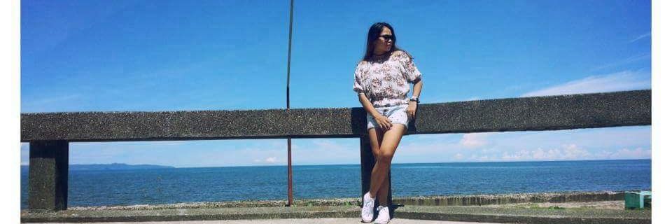 roselr18's profile banner image