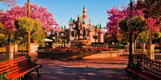 mnftn's profile banner image