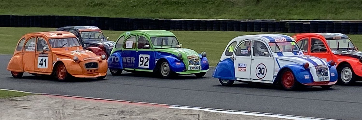 Team Twin Snails banner