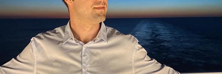 albertvo_'s profile banner image