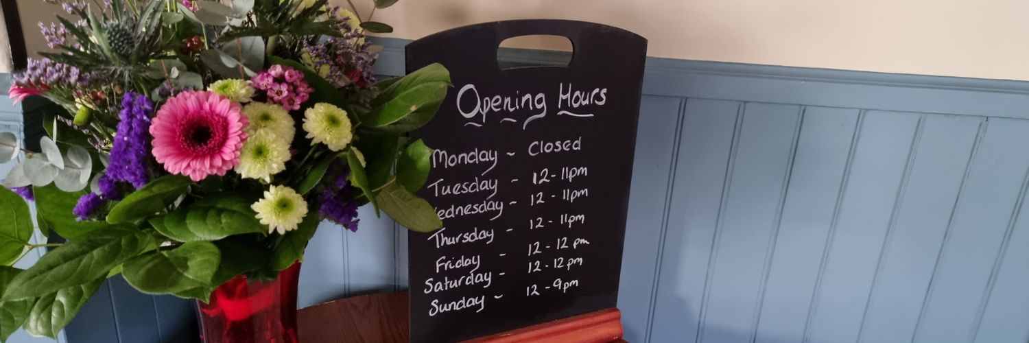 The Red Lion Overton banner