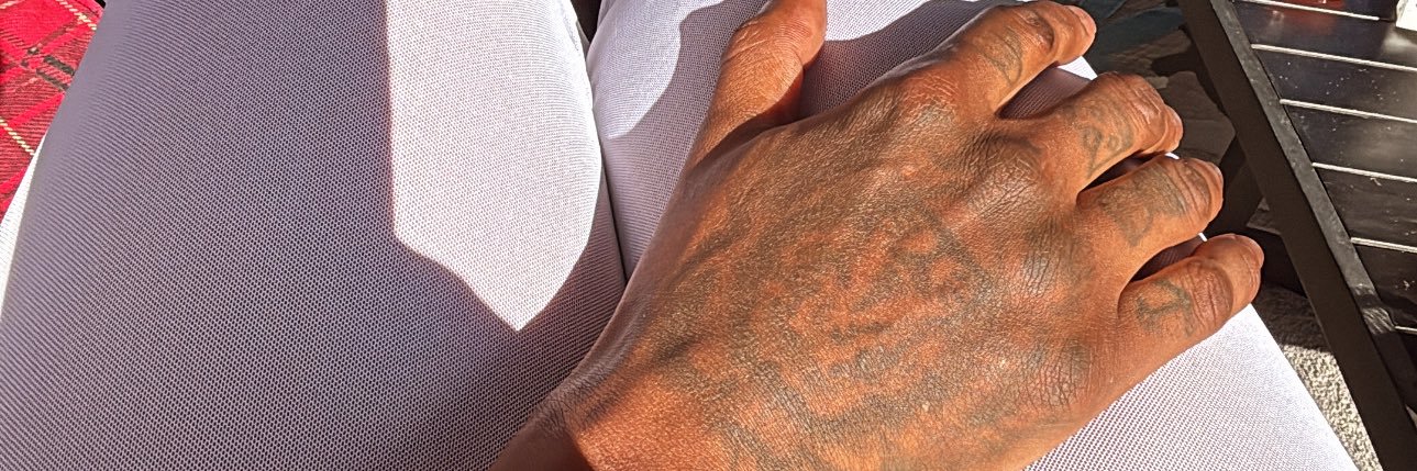 hotmessdess_'s profile banner image
