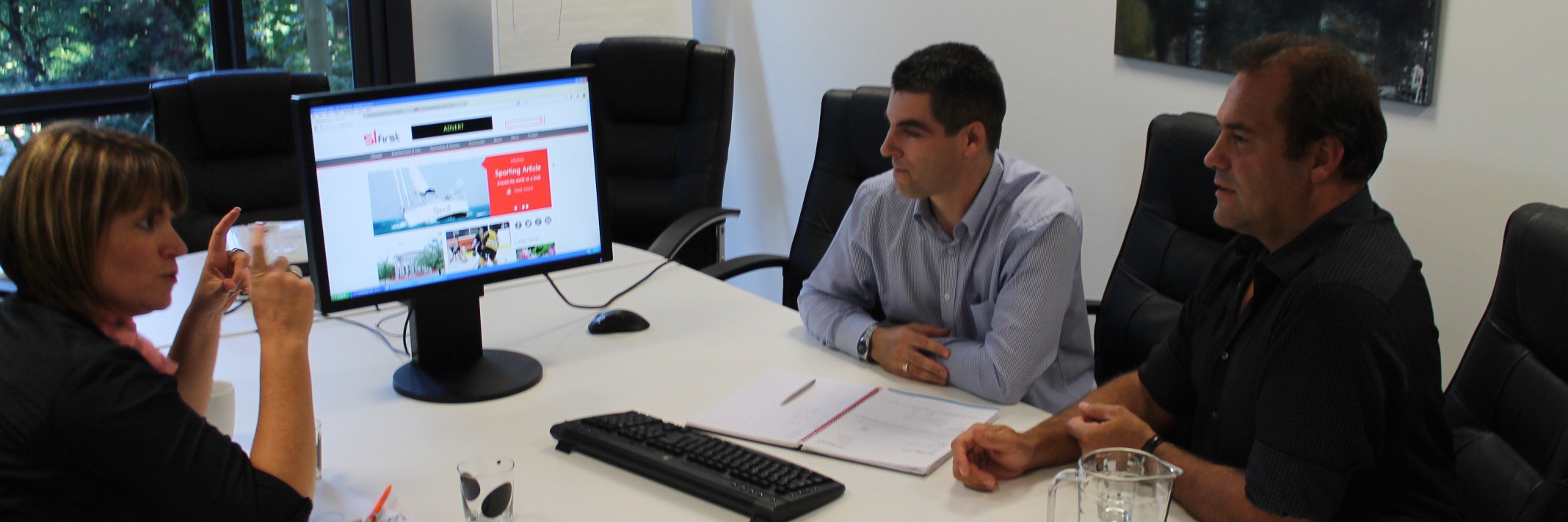 Deaf Magazine 👍😊 banner