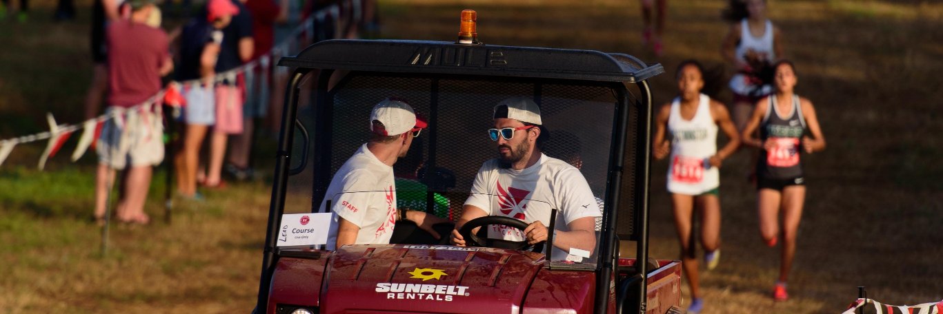 Enrique Tomas banner