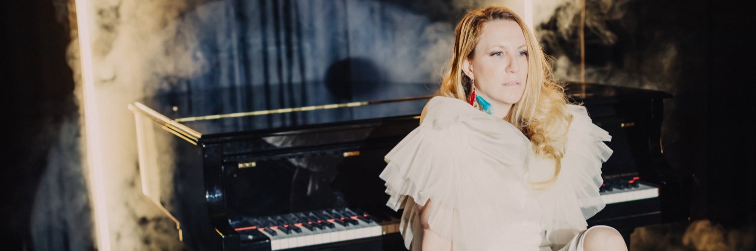 Alex Hummingson banner
