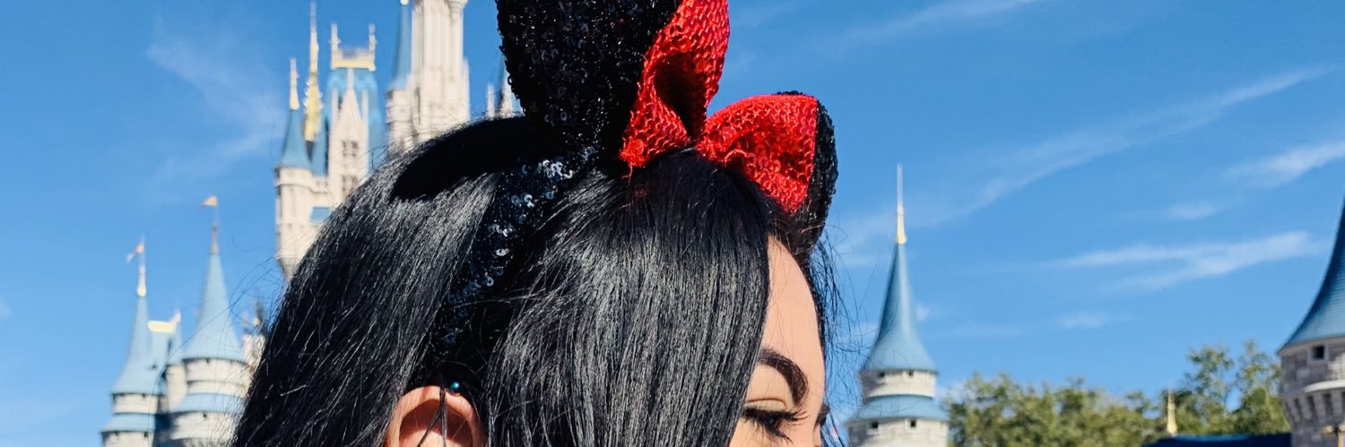ItsMariaLaura's profile banner image