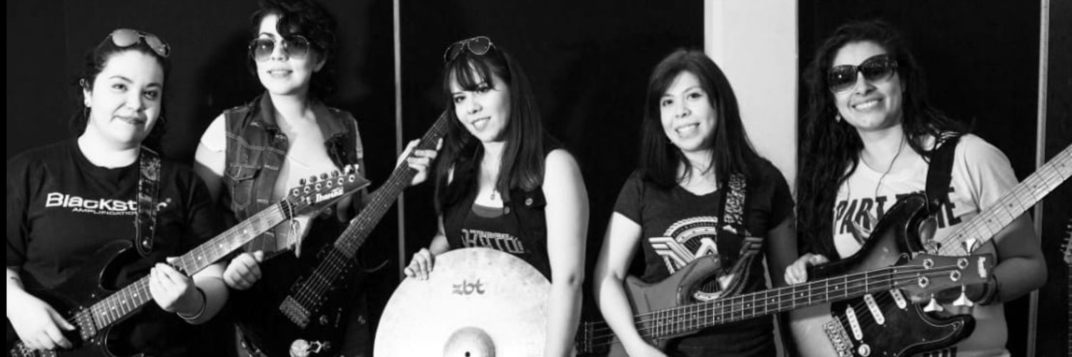 StrawberryBand_'s profile banner image