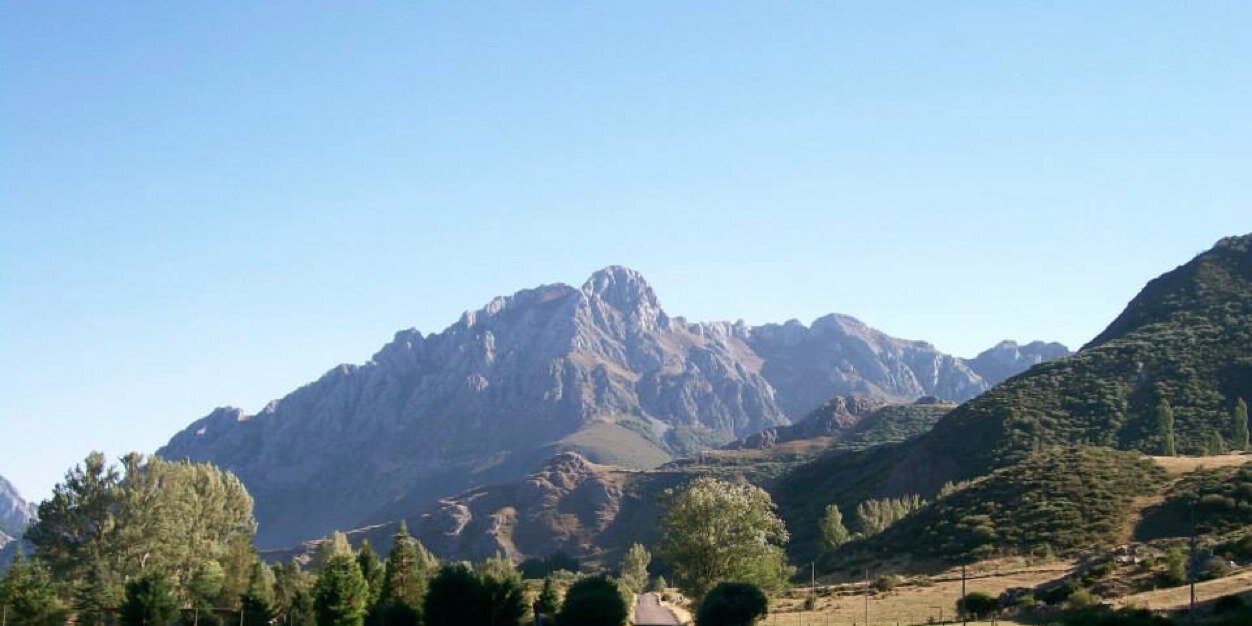 Carlos Alvarez banner