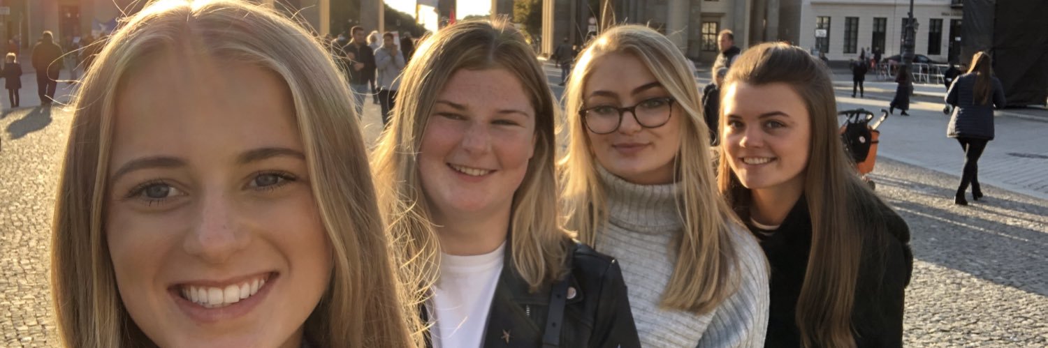 issybuddx's profile banner image