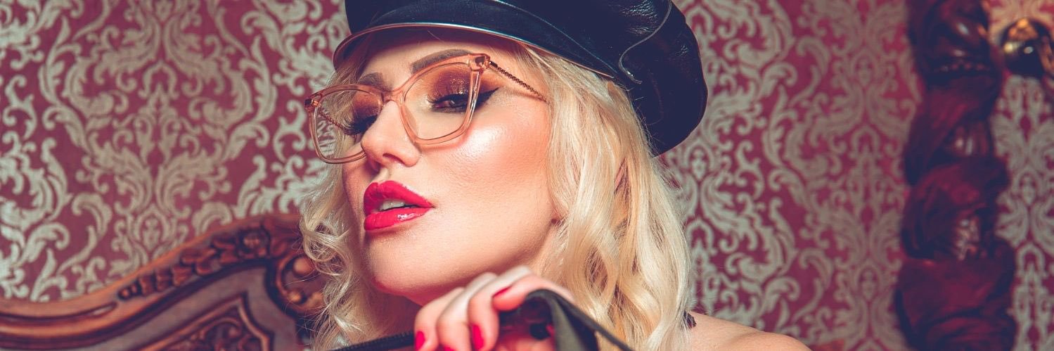missAlex110's profile banner image