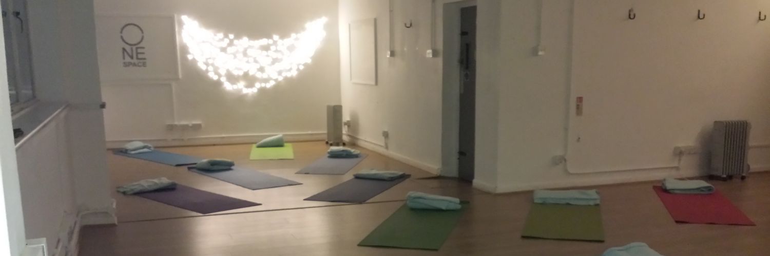 LeoniesYoga's profile banner image