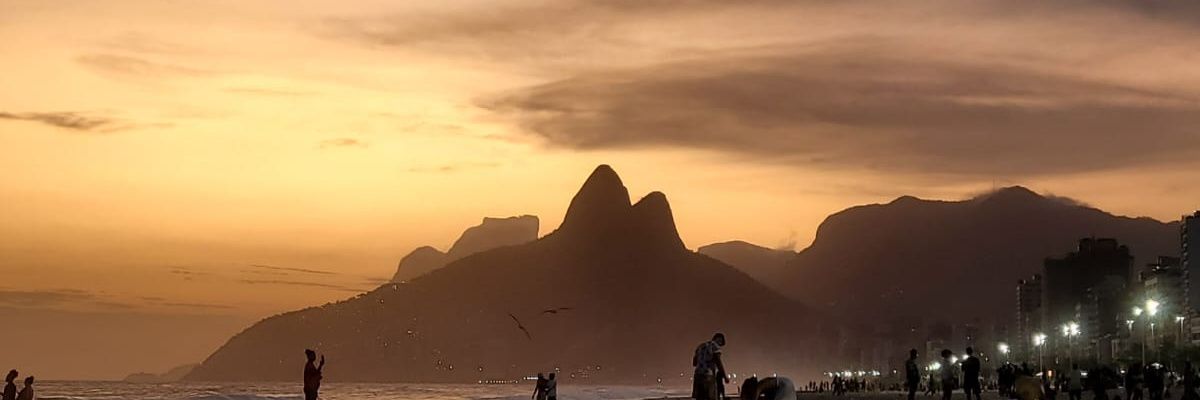 CarooliniCosta's profile banner image