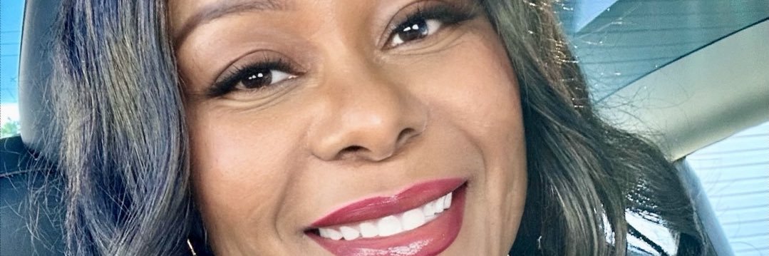 Chandra Adams | Identity + Visibility banner